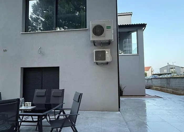 Forest Hill Apartman Pula